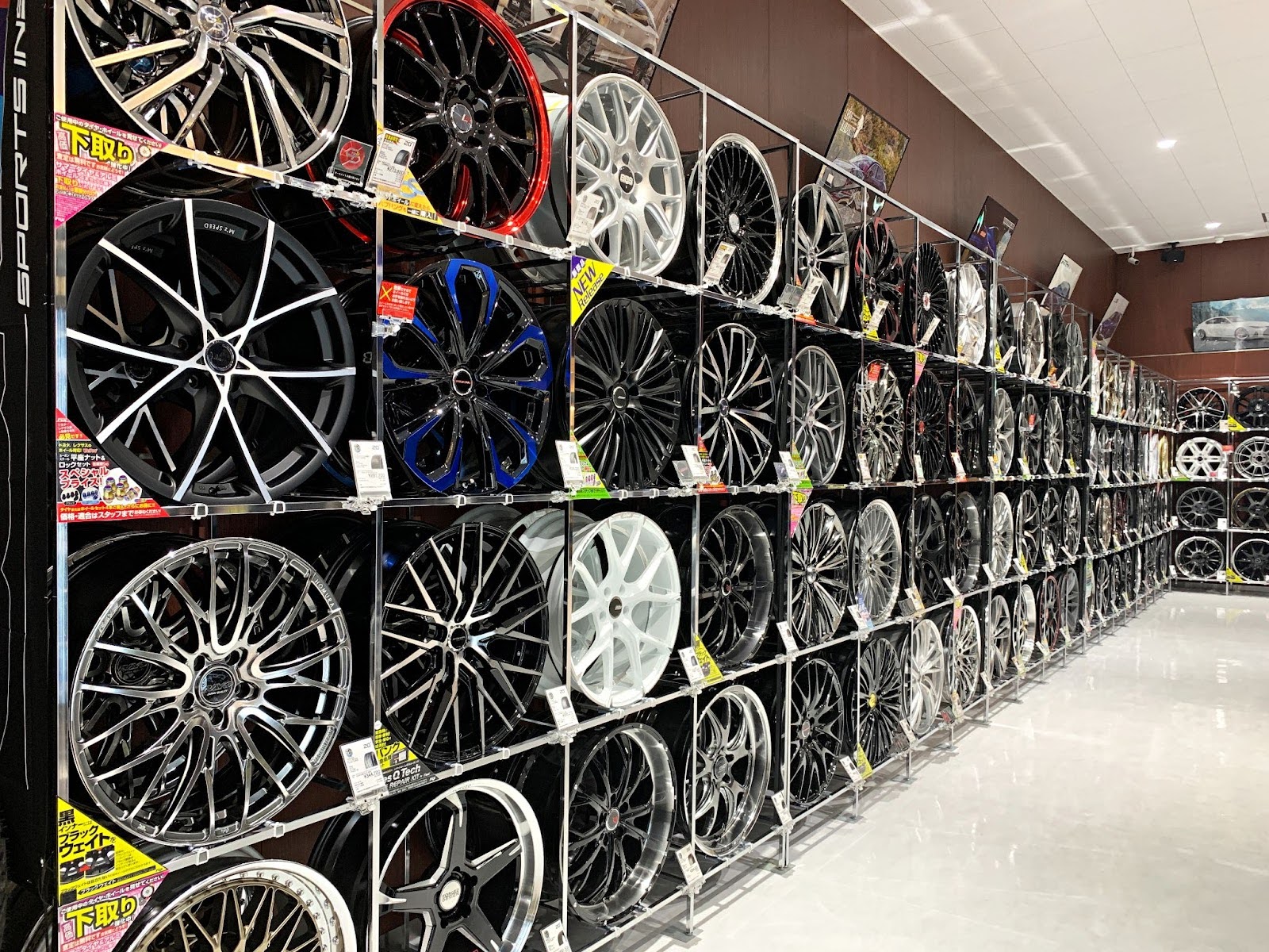 色の特徴・車体色でわかるホイールカラーの選び方｜おすすめのホイール 